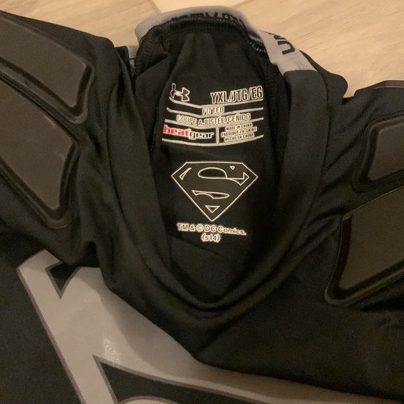 Men’s T-shirt, size small - Picture 7 of 12